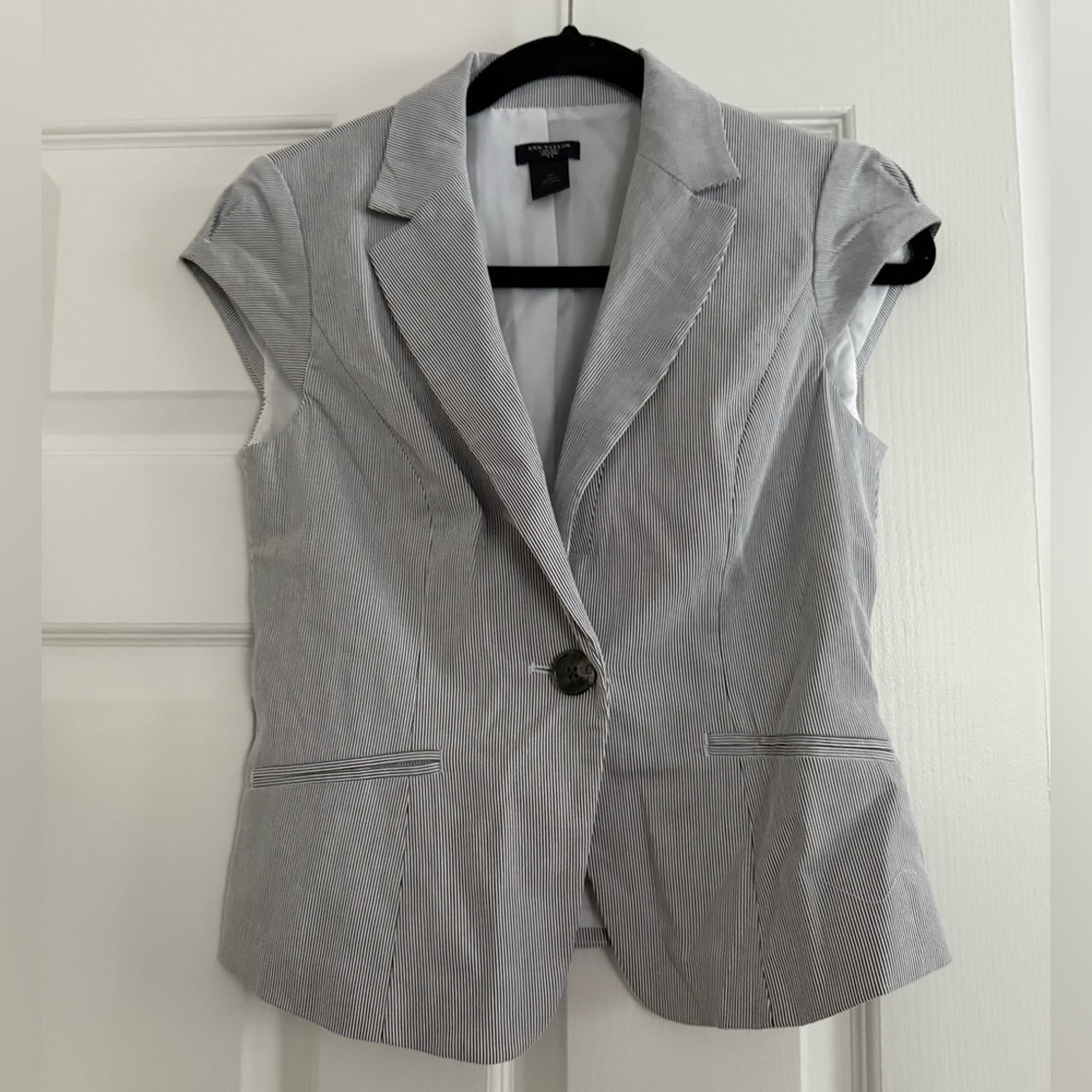 Ann Taylor Women's Gray Pinstripe Blazer